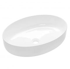 Biała owalna umywalka z płaskim dnem na białym tle