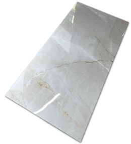 Płytka Regal Onyx Carrara o wymiarze 60x120cm na białym tle